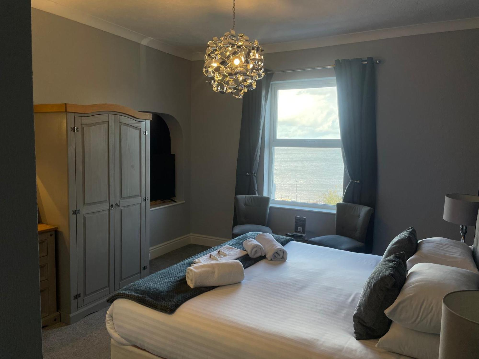 The Wildings Hotel & Tudno'S Restaurant Ландъндо Екстериор снимка